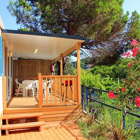 Дом отдыха Fantastic Bungalow Equipped For 6 People